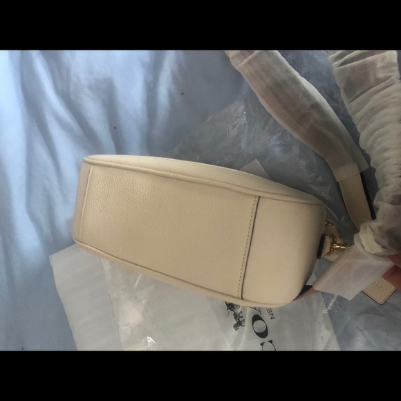 ~sold! Flash Sale! Coach leather crossbody 🦋HP - Picture 8 of 16